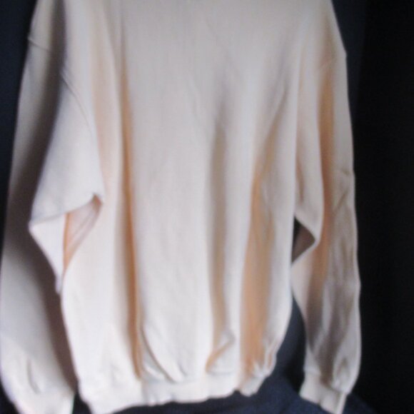 VTG. MIRAGE HOTEL CASINO LAS VEGAS HENLEY SWEATER-YELLOW-MEN'S-L.  EUC - Picture 2 of 5